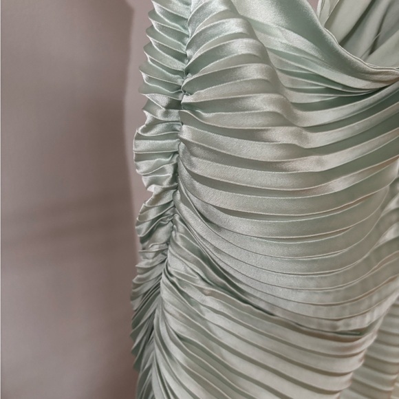 NWT Belle by Badgley Mischka Kelsey One Shoulder Pleated Dress - 14 MSRP: $209 - Picture 7 of 9